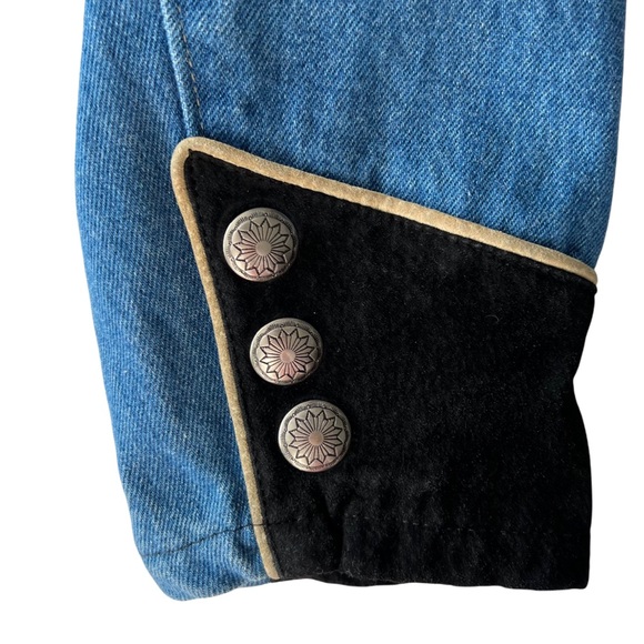 Phoenix USA Frontier Collection Beaded Denim Jacket | L (see measurements) - Picture 7 of 9